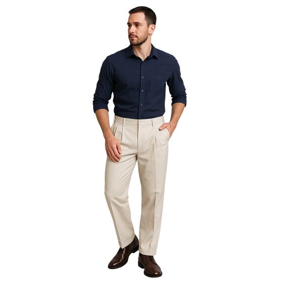 Vintage Dockers Men’s Classic Fit Pleated Khakis Stain Defender Size 33x32 - Picture 1 of 6
